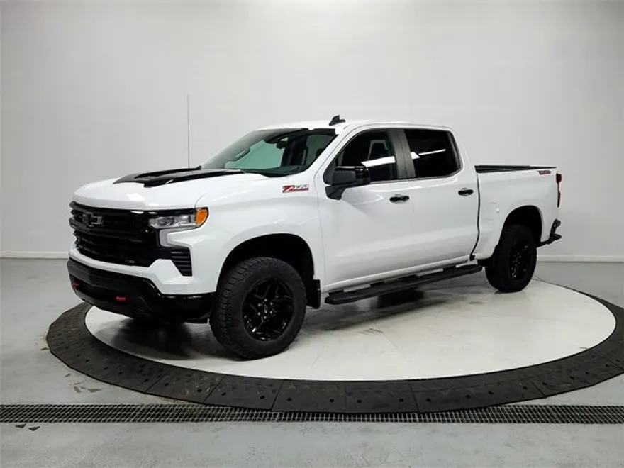 2024 Chevrolet Silverado 1500 LT Trail Boss photo 1
