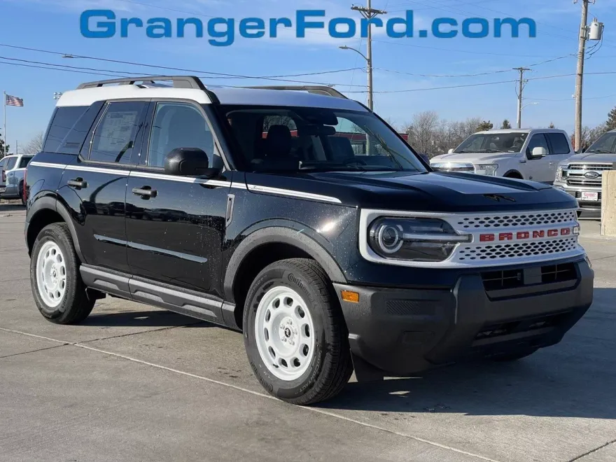 2025 Ford Bronco Sport Heritage photo 1