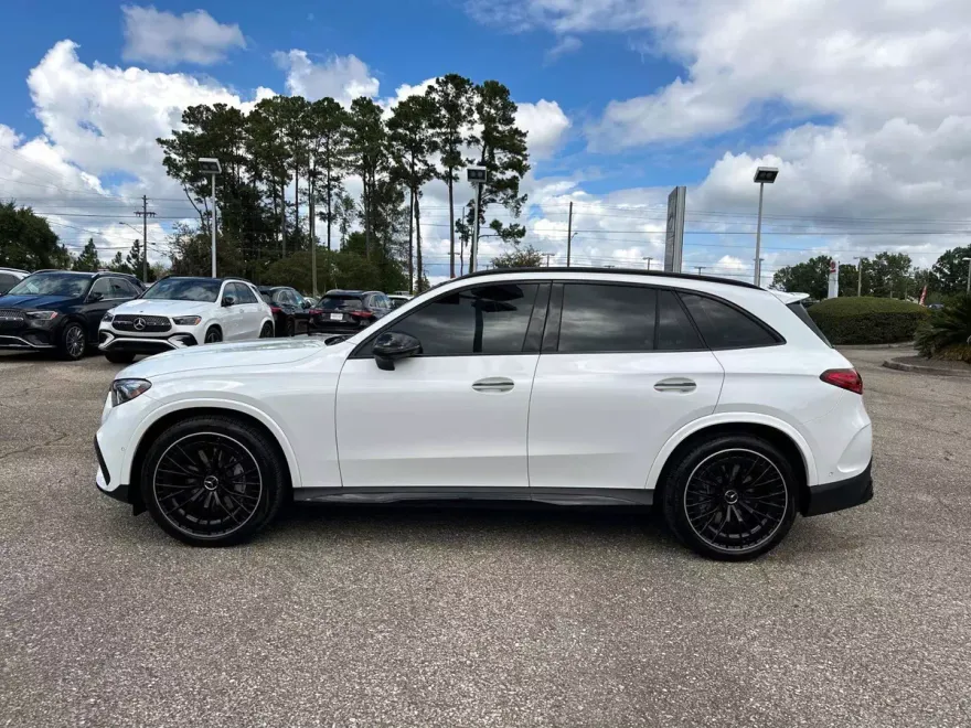 2024 Mercedes Benz GLC AMG 43 4MATIC photo 1