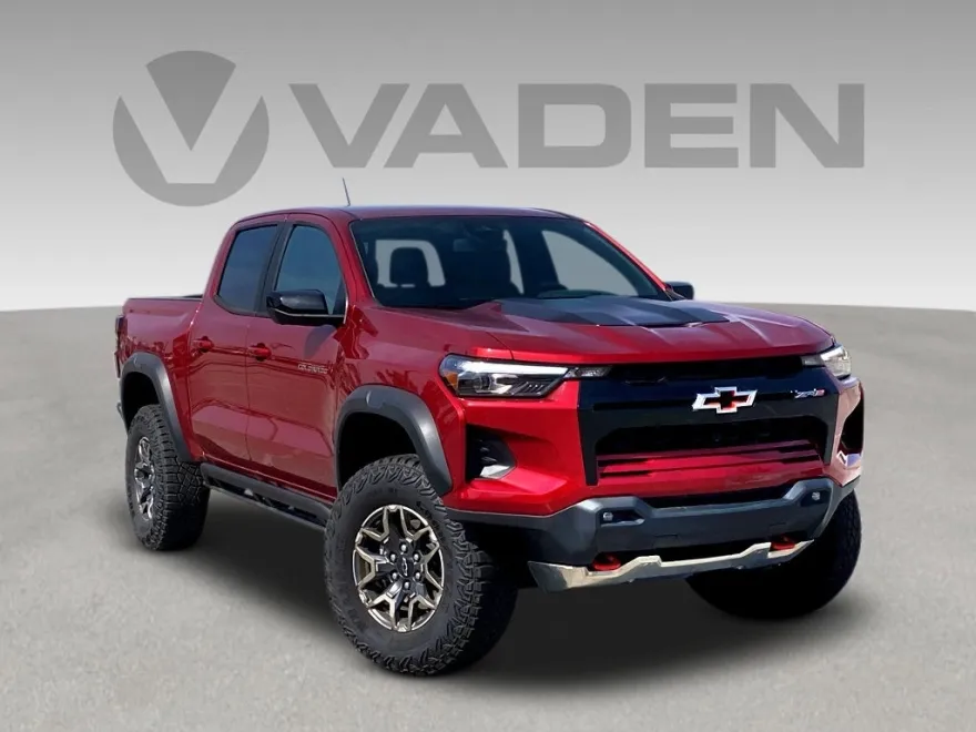 2024 Chevrolet Colorado ZR2 photo 1