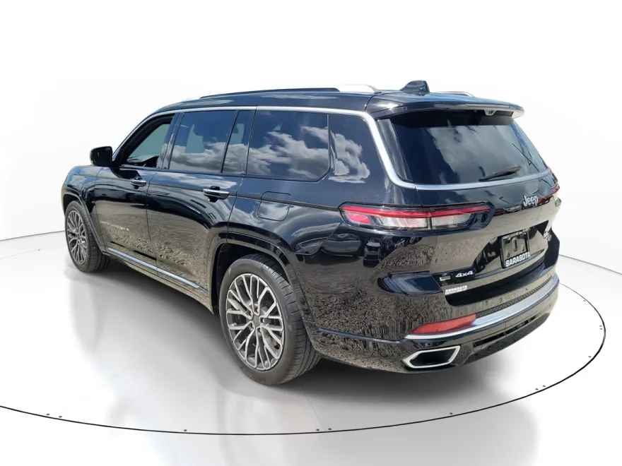 2022 Jeep Grand Cherokee L Summit Reserve photo 1