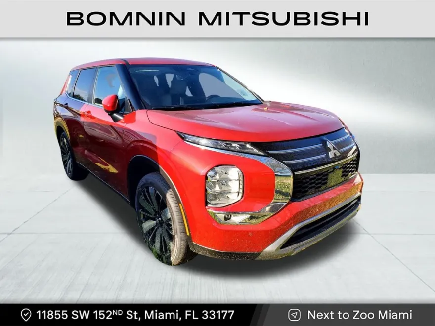 2025 Mitsubishi Outlander SE photo 1