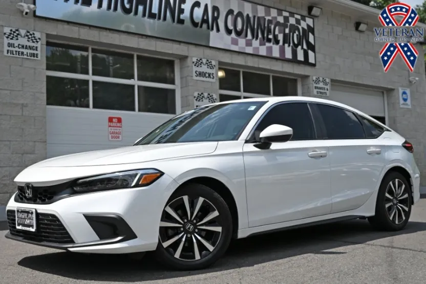 2022 Honda Civic Hatchback EX-L photo 1