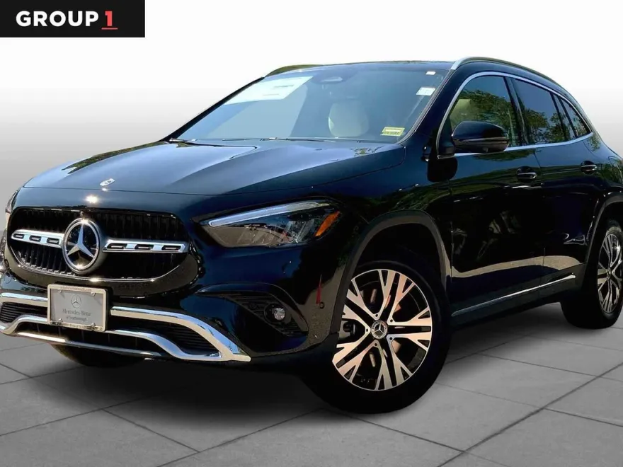 2026 Mercedes Benz GLA 250 4MATIC photo 1