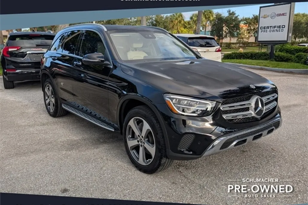 2022 Mercedes Benz GLC 300 photo 1