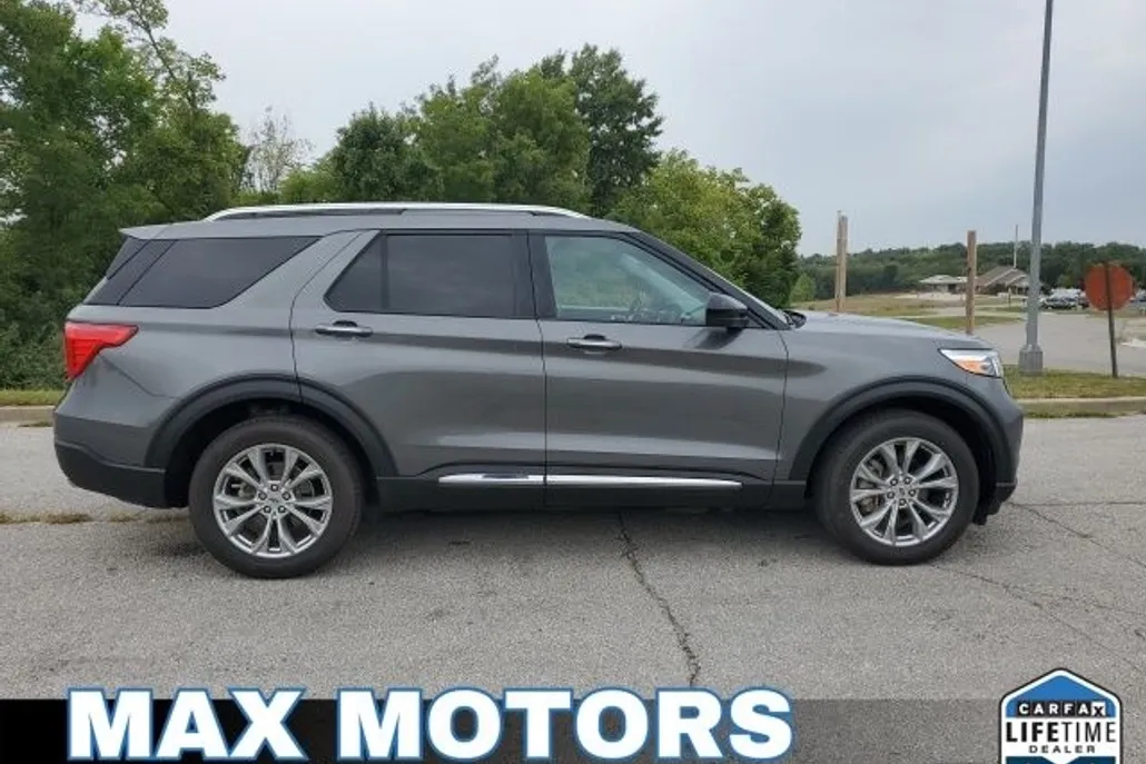 2023 Ford Explorer Limited photo 1
