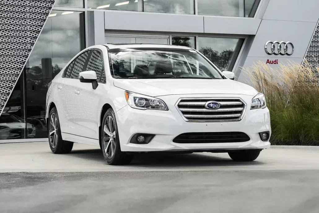 2017 Subaru Legacy Limited photo 1