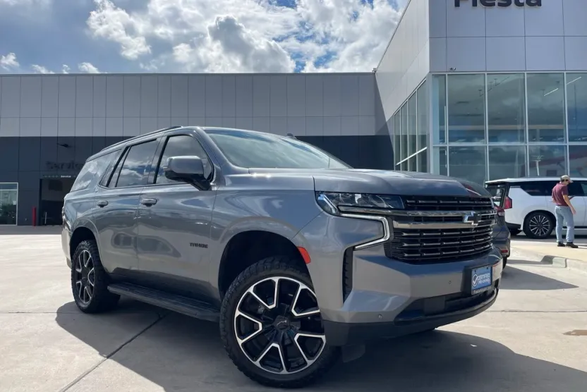2022 Chevrolet Tahoe RST photo 1