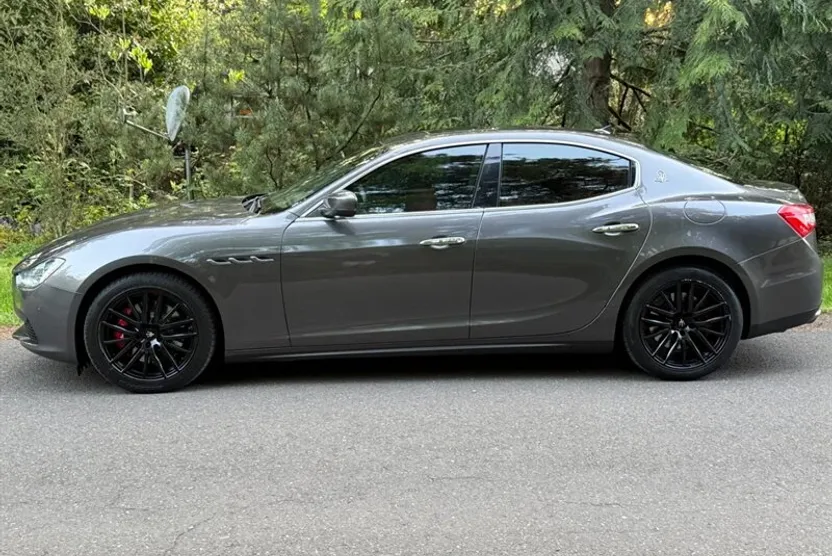 2017 Maserati Ghibli S photo 1