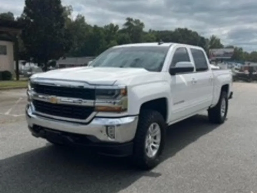 2018 Chevrolet Silverado 1500 photo 1