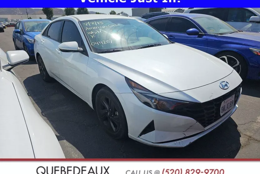 2021 Hyundai Elantra SEL photo 1
