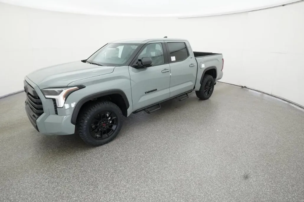 2026 Toyota Tundra SR5 CrewMax photo 1