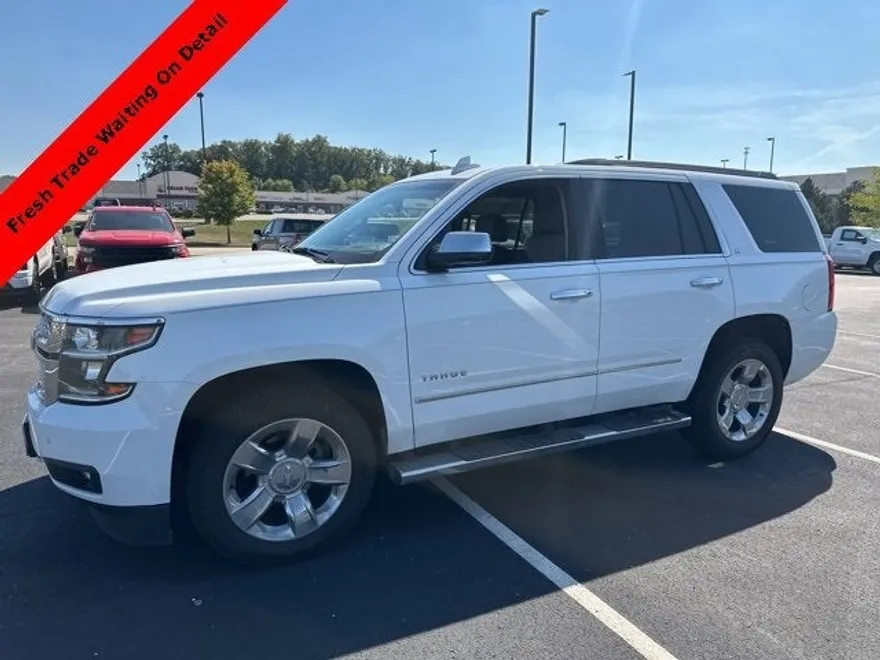 2018 Chevrolet Tahoe LT photo 1
