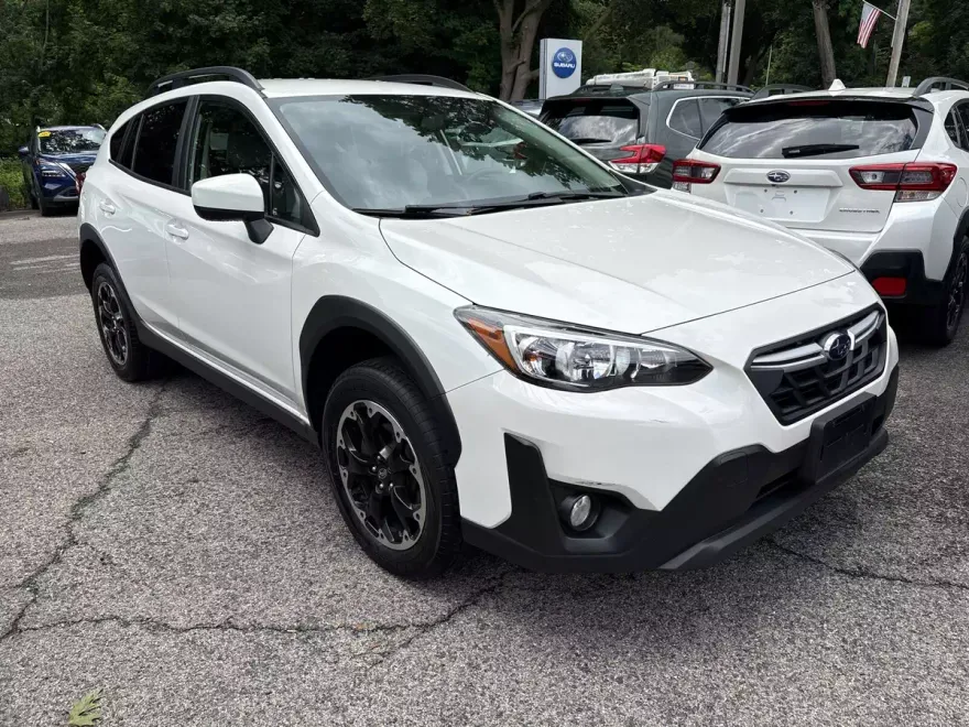 2022 Subaru Crosstrek Premium photo 1
