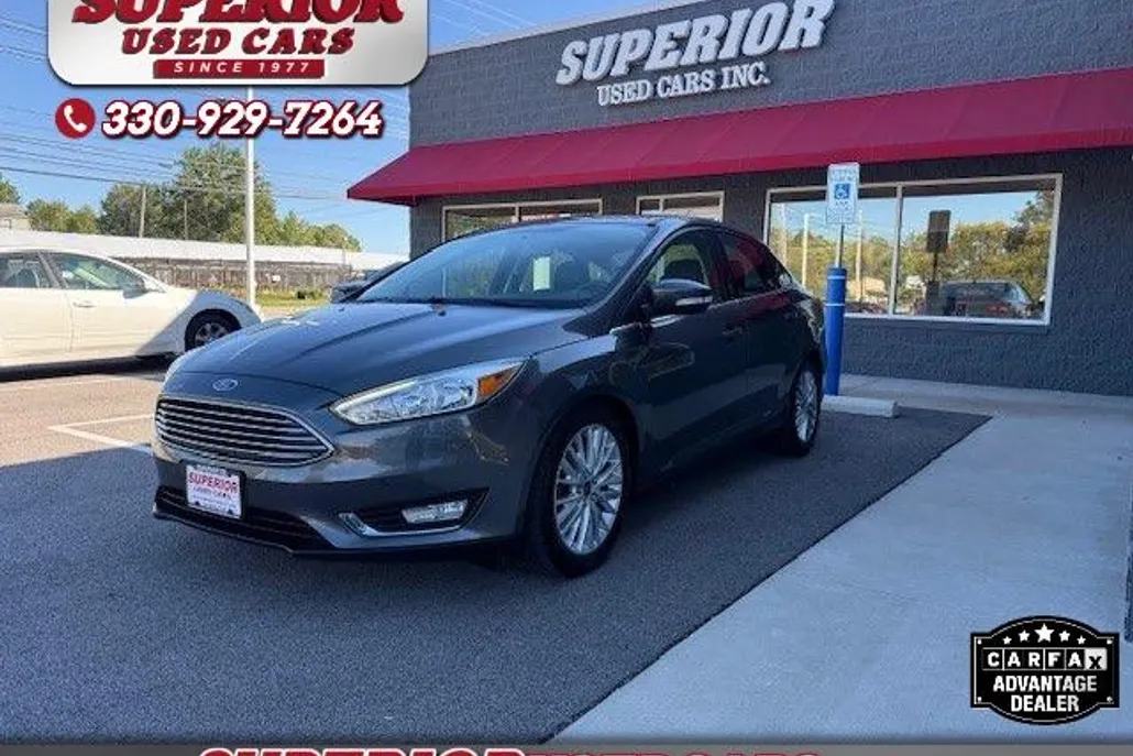 2016 Ford Focus Titanium photo 1