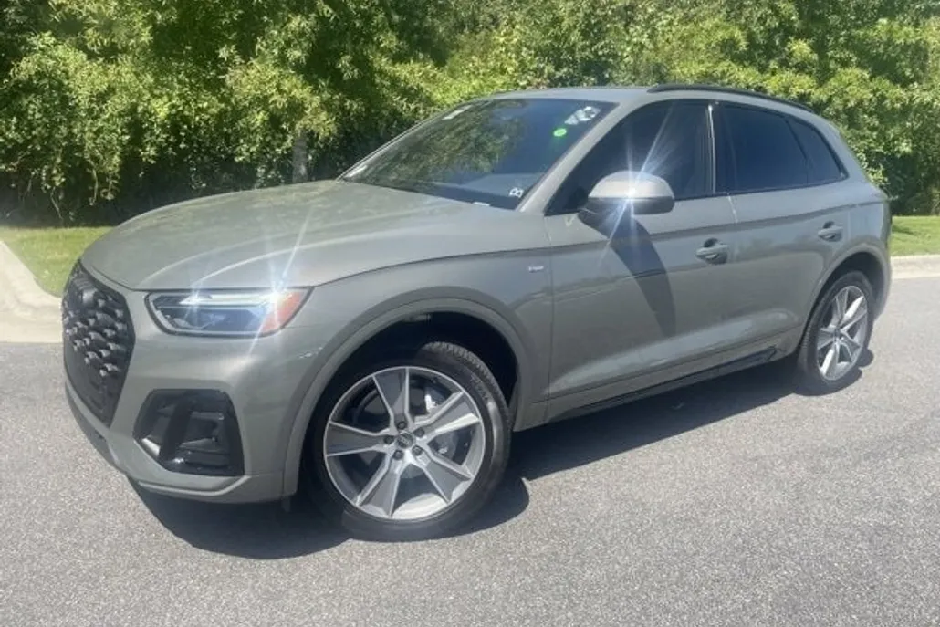 2025 Audi Q5 45 S line Premium photo 1