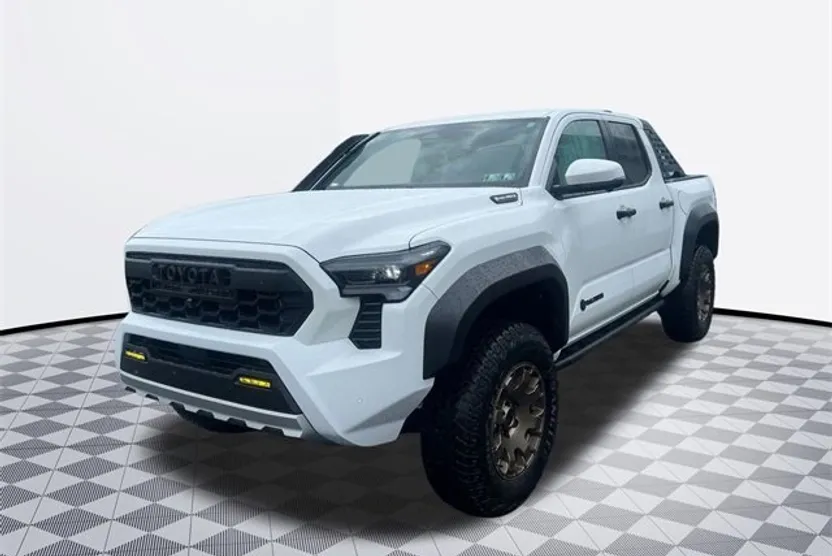 2025 Toyota Tacoma Trailhunter photo 1