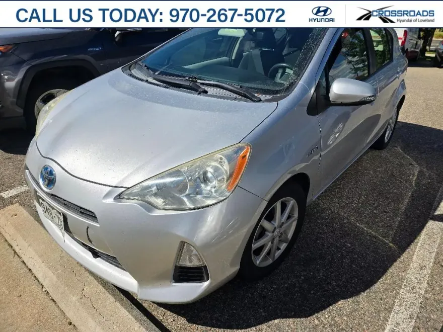 2013 Toyota Prius C Three photo 1