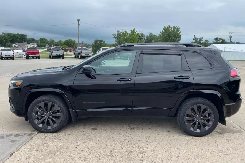2021 Jeep Cherokee Limited photo 1