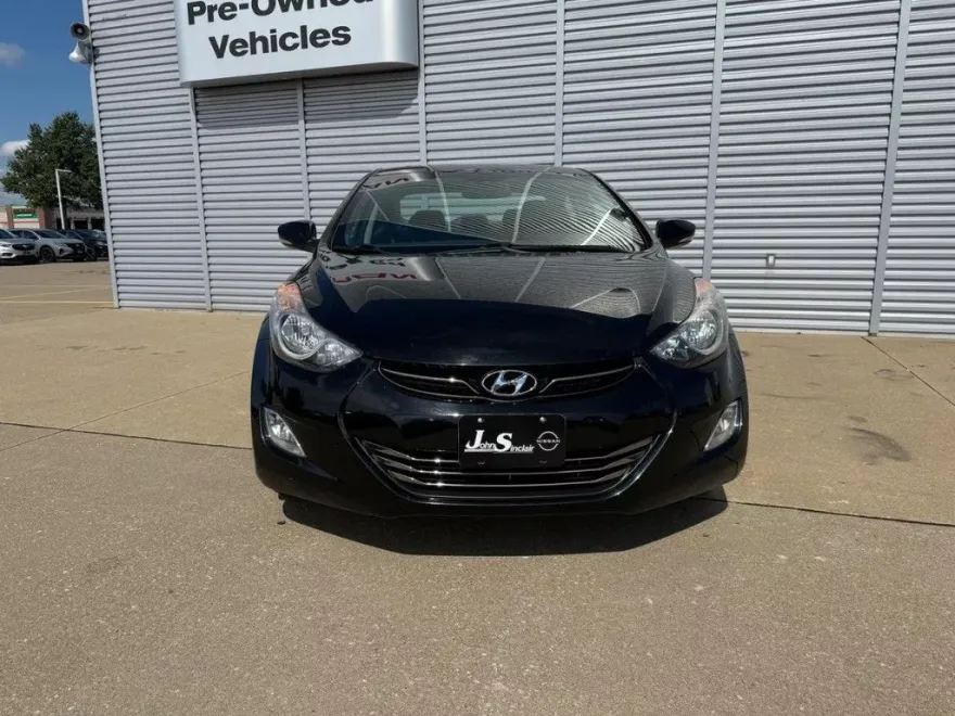 2013 Hyundai Elantra Limited photo 1