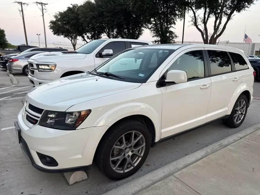 2017 Dodge Journey GT photo 1