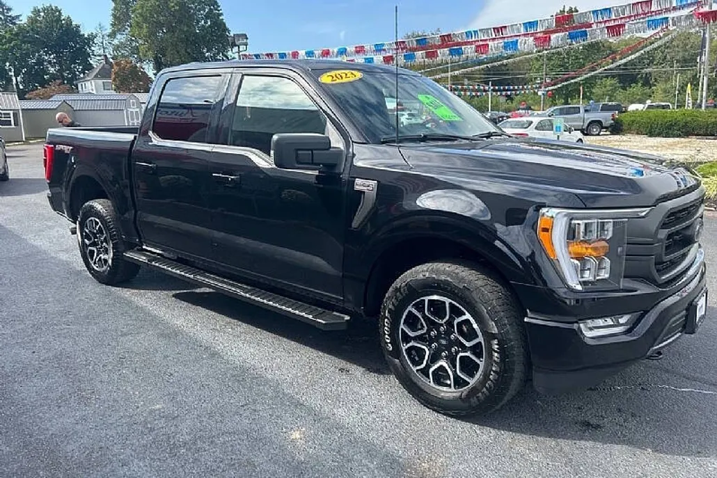 2023 Ford F-150 XLT photo 1