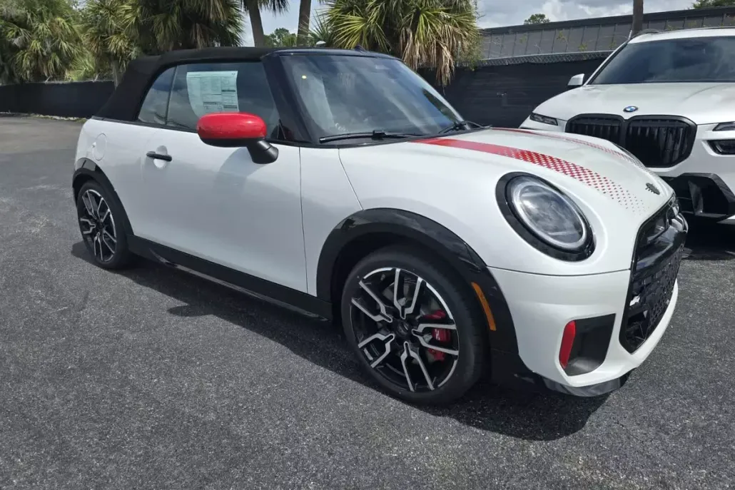 2026 Mini Cooper Convertible Iconic photo 1