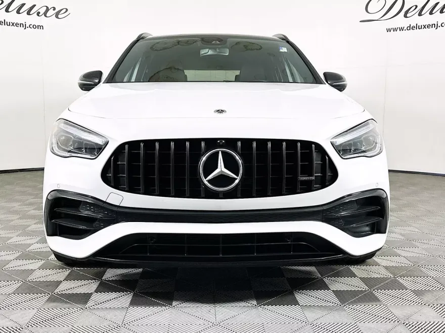 2023 Mercedes Benz GLA 45 AMG photo 1