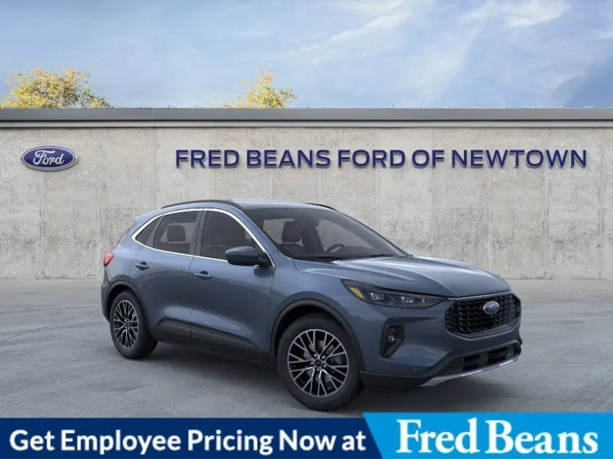 2025 Ford Escape Base photo 1