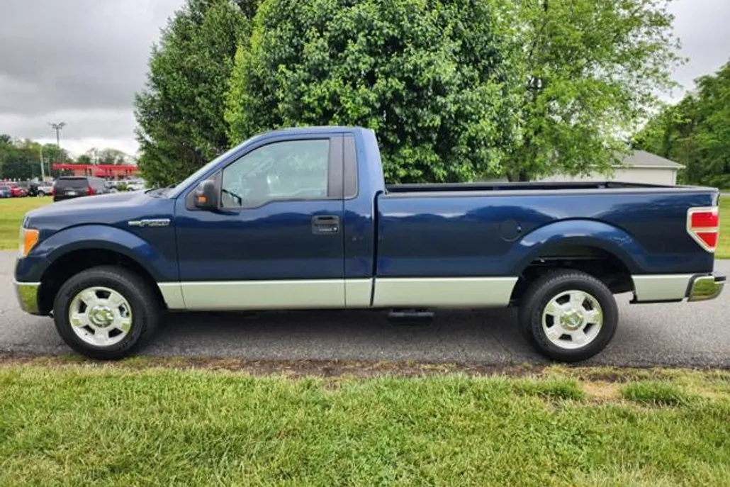 2013 Ford F-150 XLT photo 1