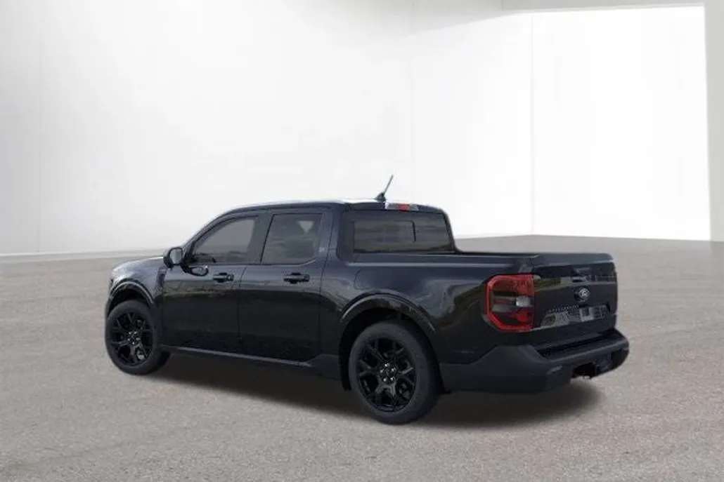 2025 Ford Maverick Lariat photo 1