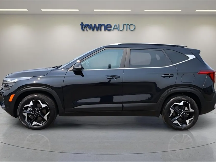 2024 Kia Seltos EX photo 1