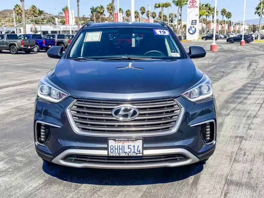 2019 Hyundai Santa Fe XL SE photo 1