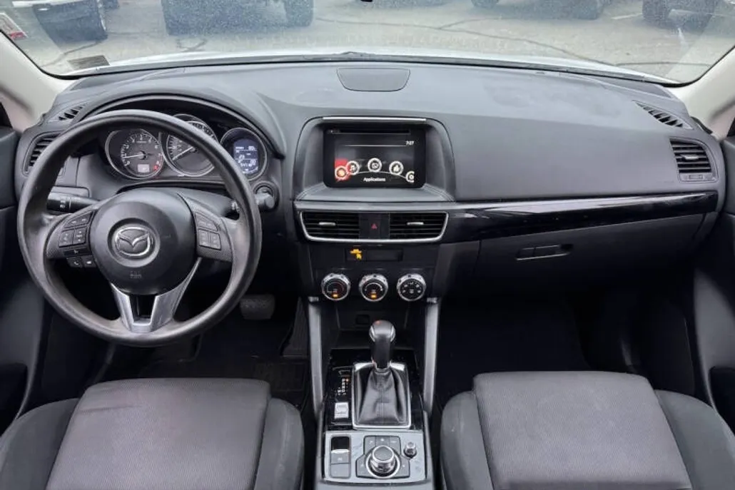 2016 Mazda CX-5 Sport photo 1