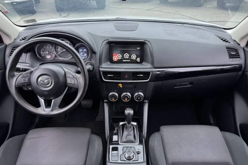 2016 Mazda CX-5 Sport photo 1