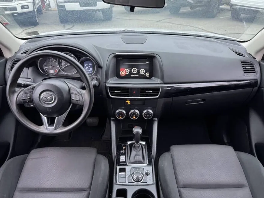 2016 Mazda CX-5 Sport photo 1