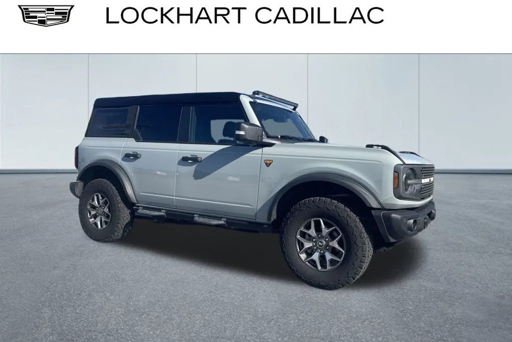 2023 Ford Bronco Badlands photo 1