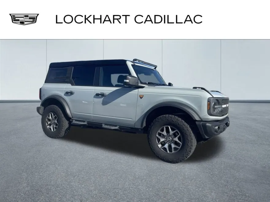 2023 Ford Bronco Badlands photo 1