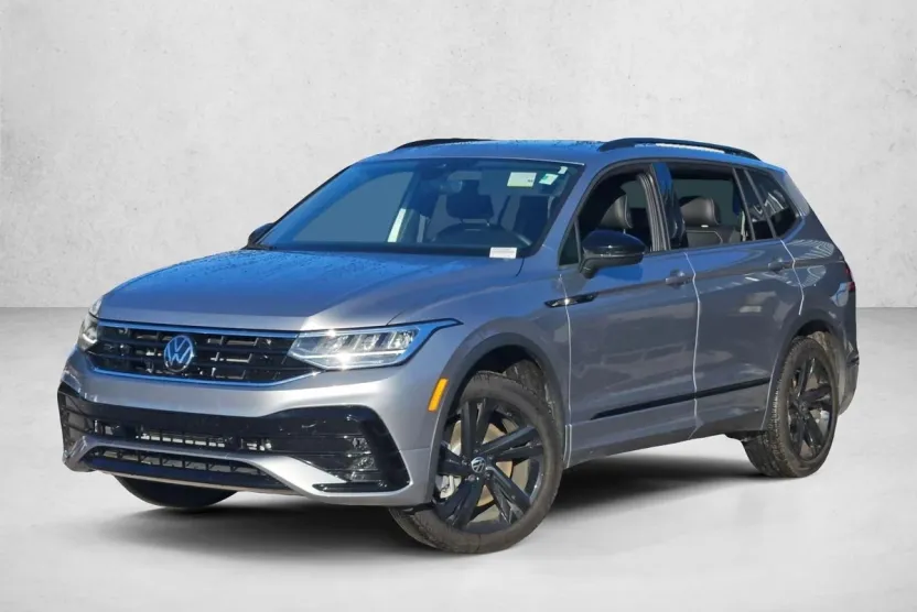 2024 Volkswagen Tiguan SE R-Line Black photo 1