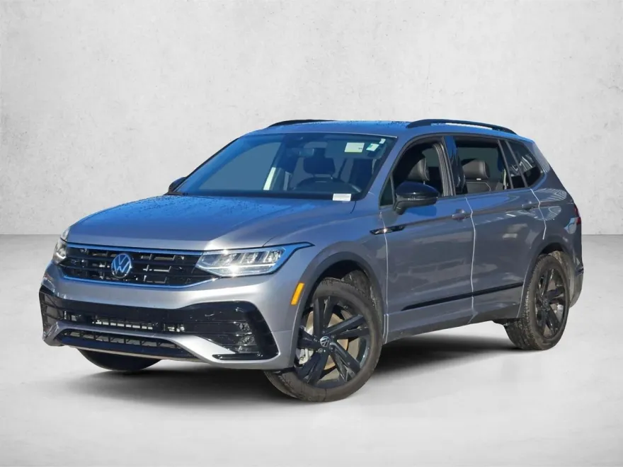 2024 Volkswagen Tiguan SE R-Line Black photo 1