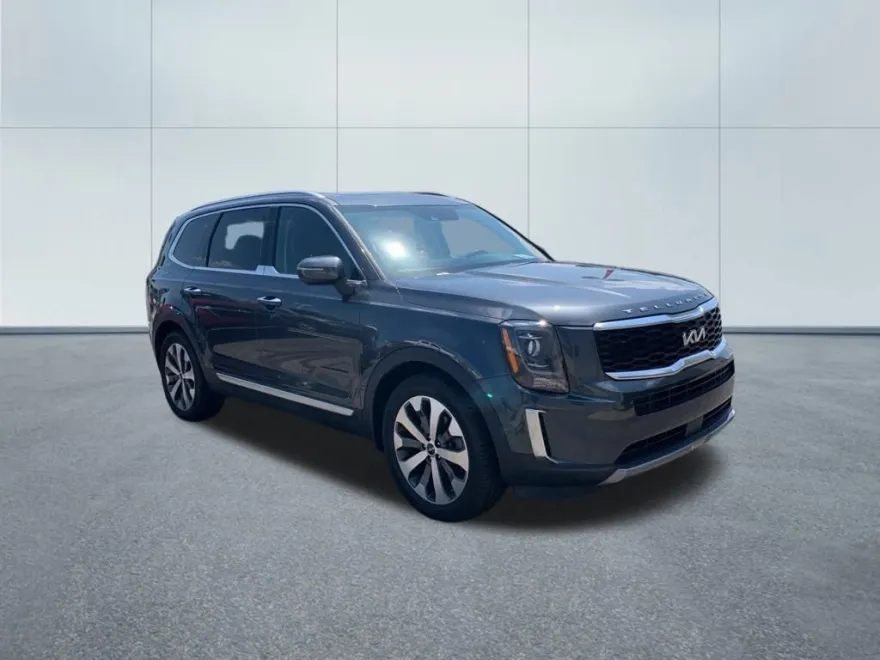 2022 Kia Telluride S photo 1