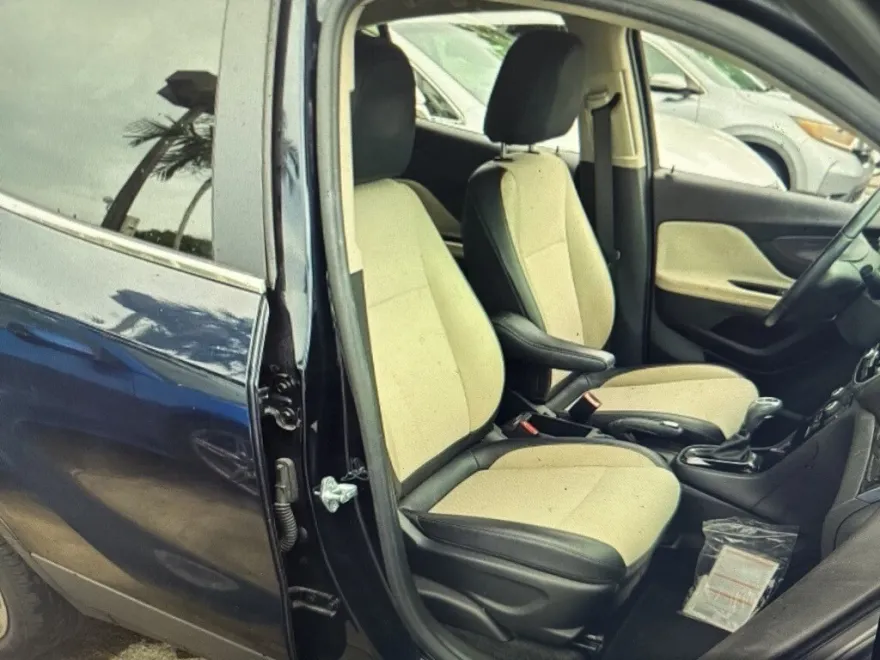 2022 Buick Encore Preferred photo 1