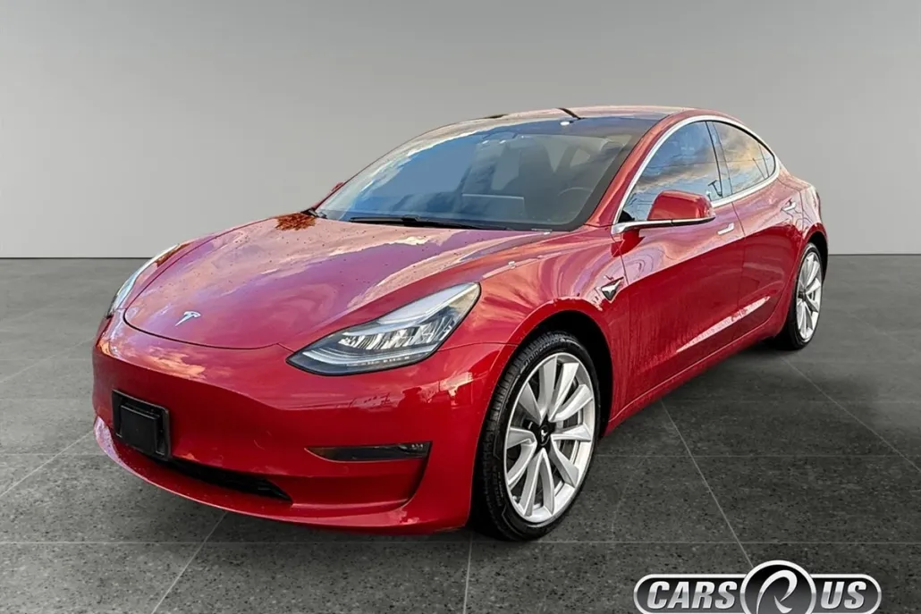 2018 Tesla Model 3 photo 1
