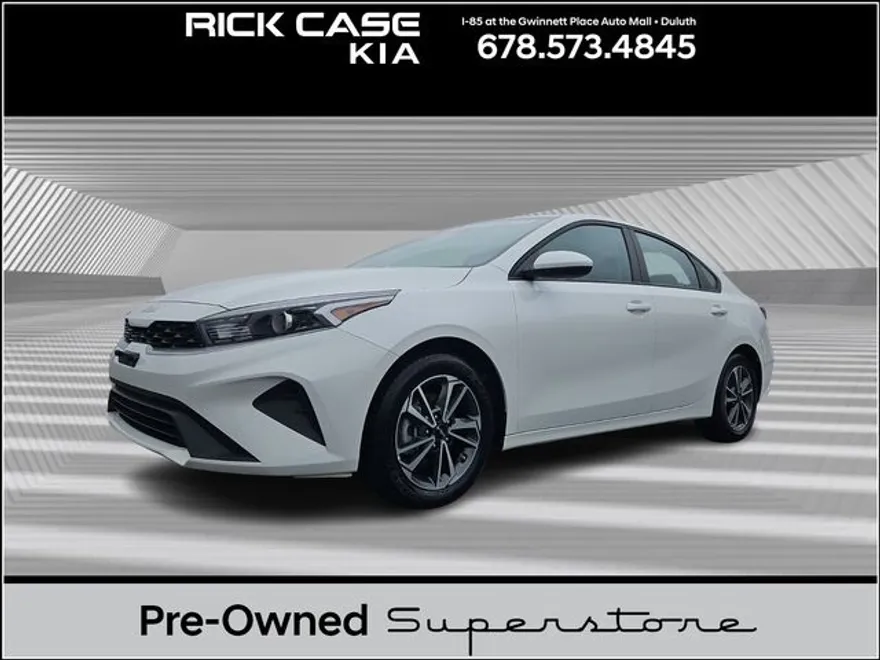2023 Kia Forte LXS photo 1