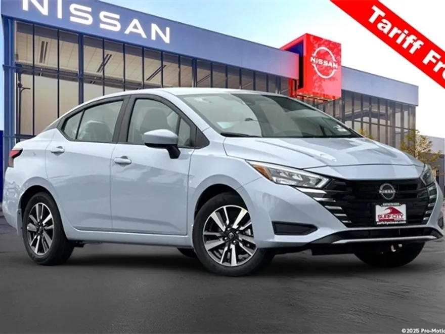 2025 Nissan Versa 1.6 SV photo 1
