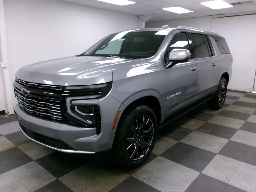2025 Chevrolet Suburban High Country photo 1