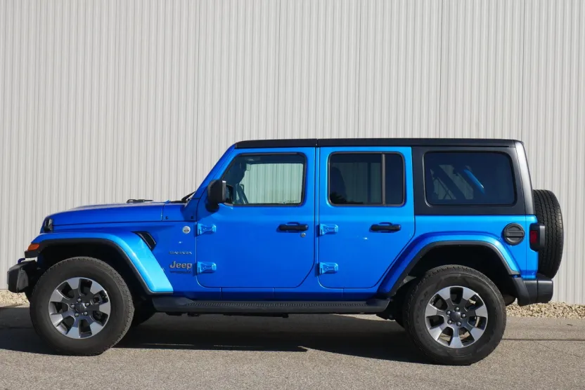 2022 Jeep Wrangler Unlimited Sahara photo 1