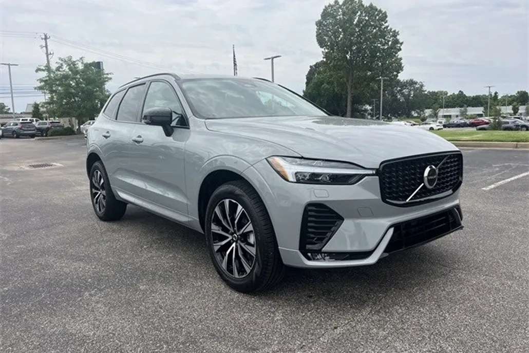 2025 Volvo XC60 B5 Core photo 1