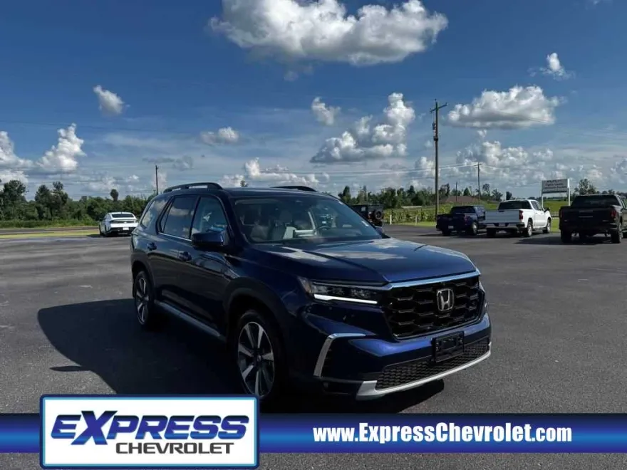 2023 Honda Pilot Elite photo 1