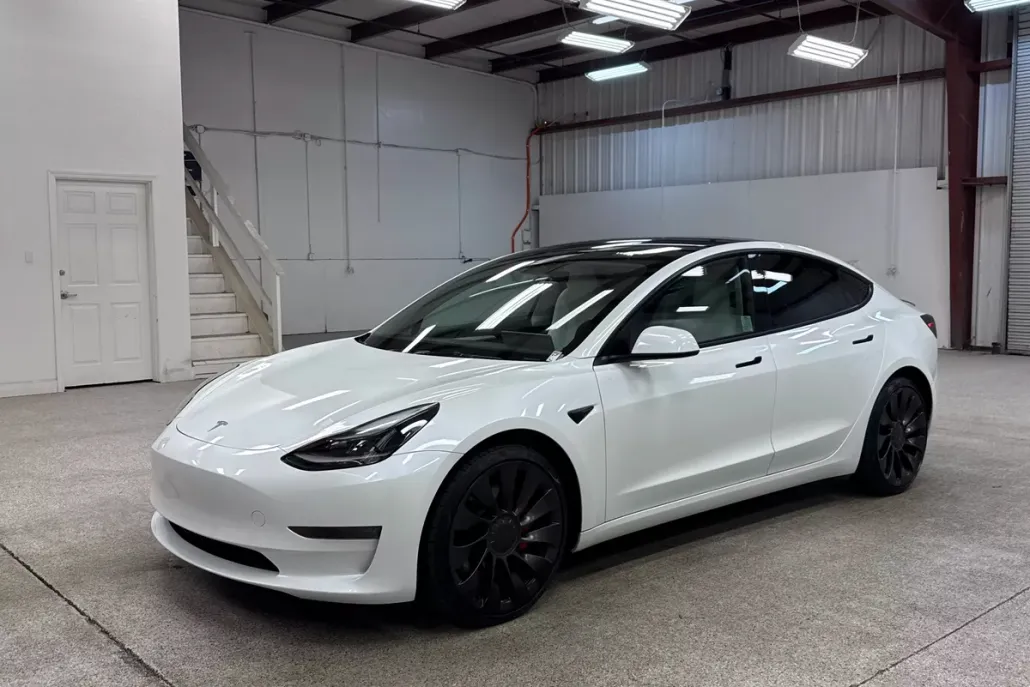 2023 Tesla Model 3 Performance photo 1